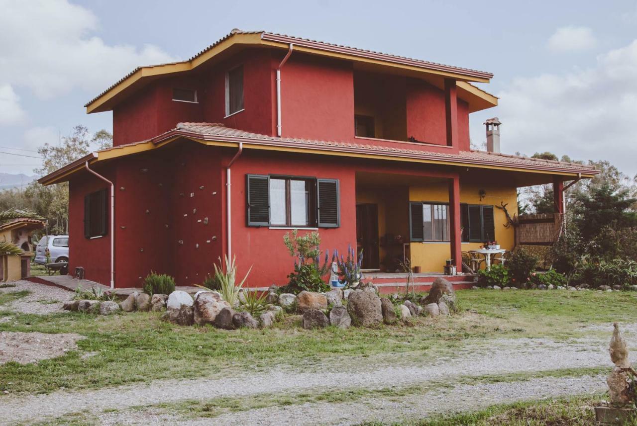 B&B Terra E Paglia Marrùbiu Eksteriør bilde